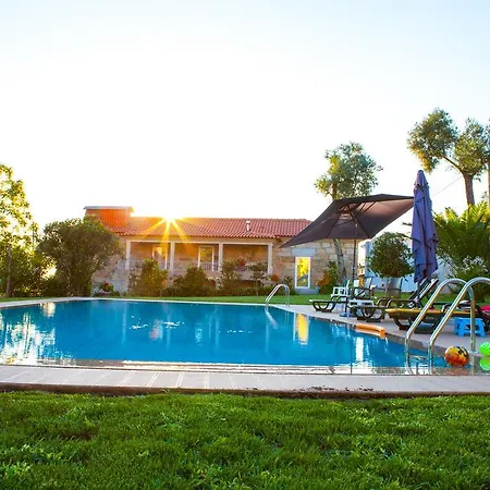 ゲストハウス Casa Cimo De Vila