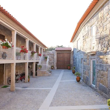 Casa Cimo De Vila ゲストハウス