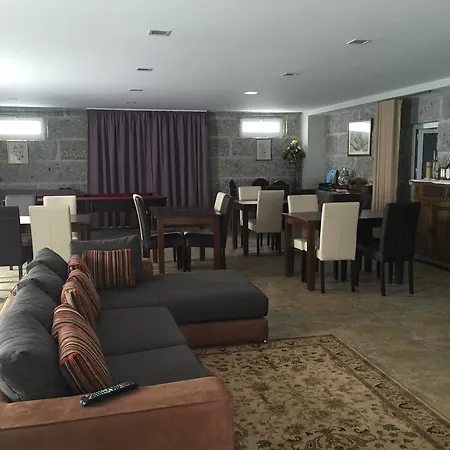 ゲストハウス Casa Cimo De Vila